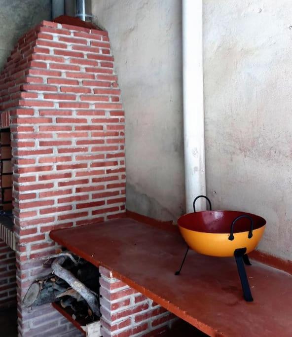 Con Barbacoa Y Amplia Terraza. *